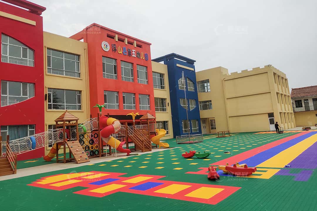 幼儿园悬浮地板室外场地定制设计案例