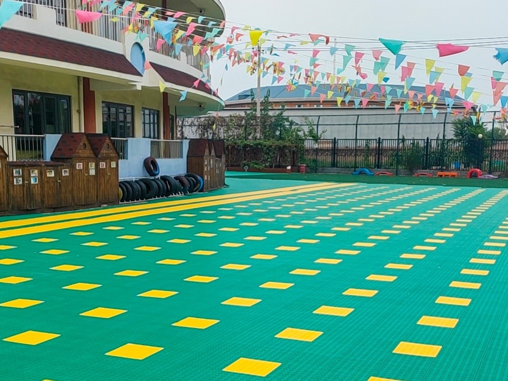 北京幼儿园操场悬浮地板